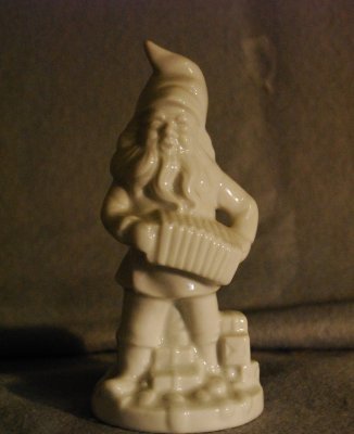 Tomte med dragspel 14cm